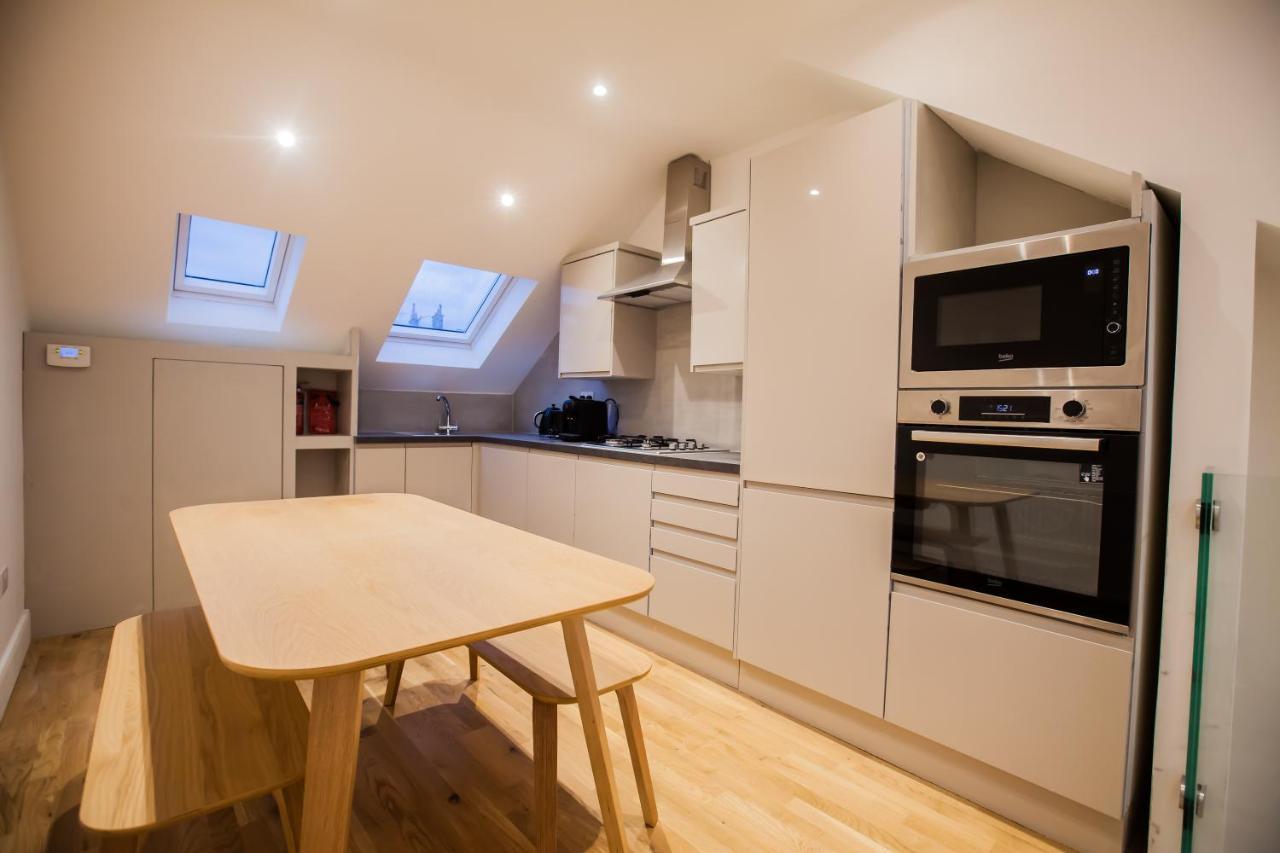 Luxury Fulham 3 Bedroom Garden House ลอนดอน ภายนอก รูปภาพ