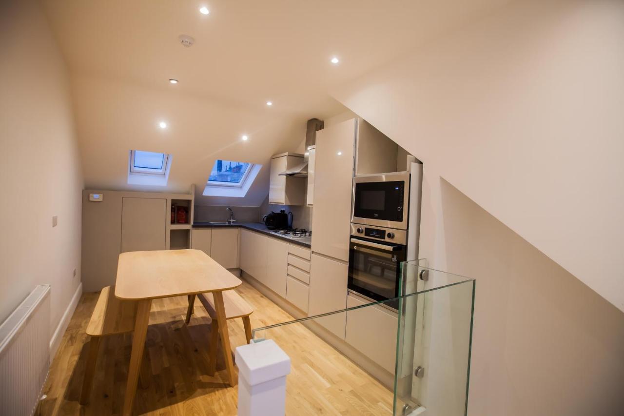 Luxury Fulham 3 Bedroom Garden House ลอนดอน ภายนอก รูปภาพ