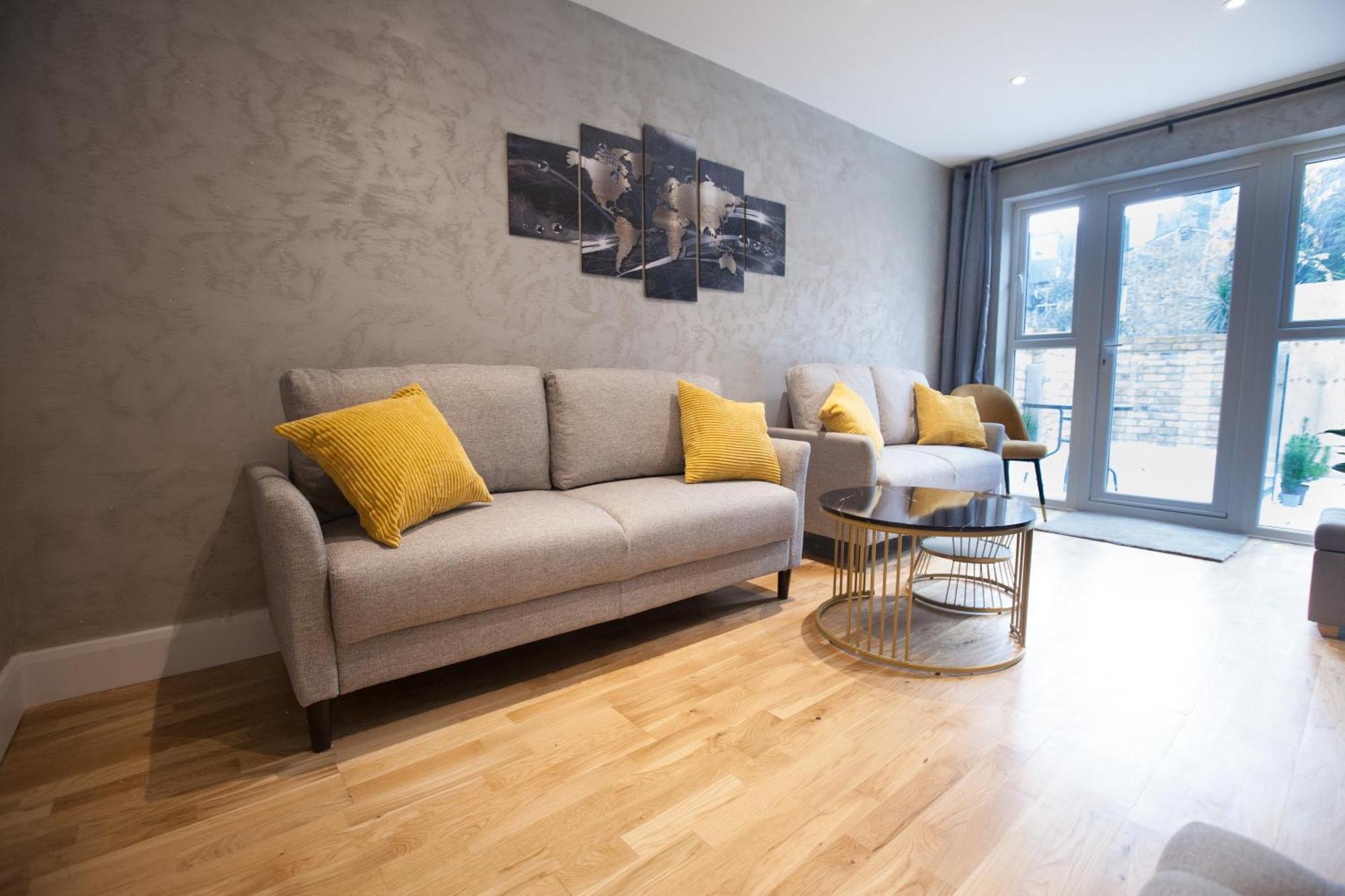 Luxury Fulham 3 Bedroom Garden House ลอนดอน ภายนอก รูปภาพ