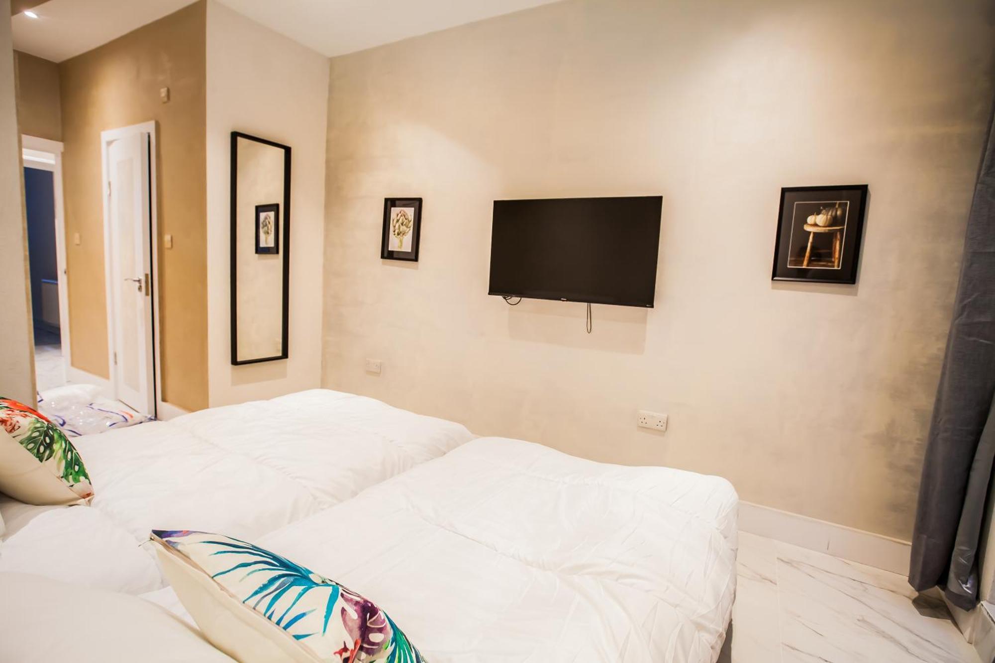 Luxury Fulham 3 Bedroom Garden House ลอนดอน ภายนอก รูปภาพ